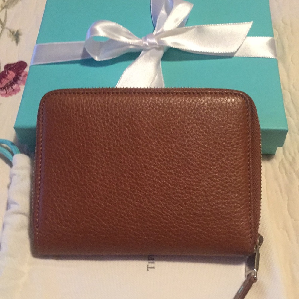 High-quality Italian leather wallet Color-Cognac.